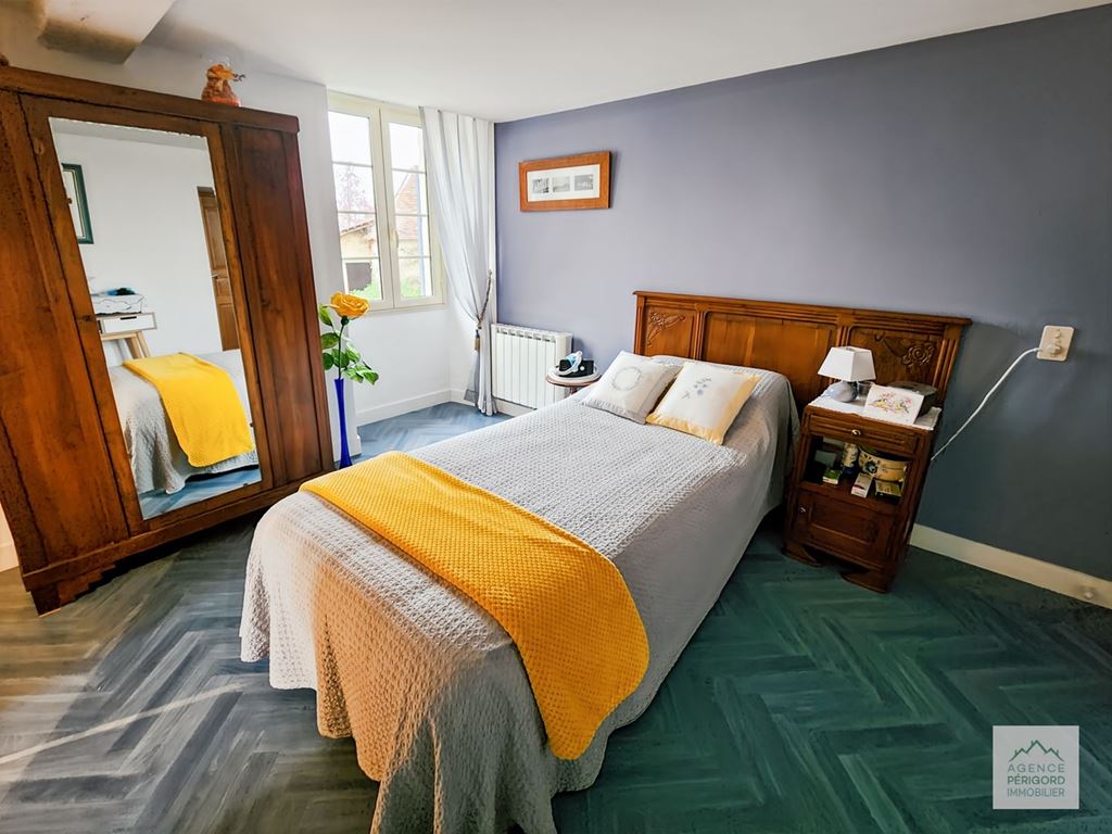 Maison de village SEGONZAC (24600) AGENCE PERIGORD IMMOBILIER