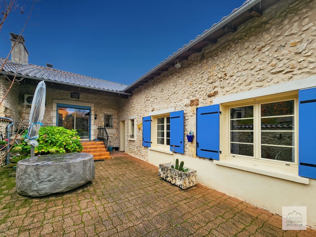 Maison de village SEGONZAC (24600) AGENCE PERIGORD IMMOBILIER