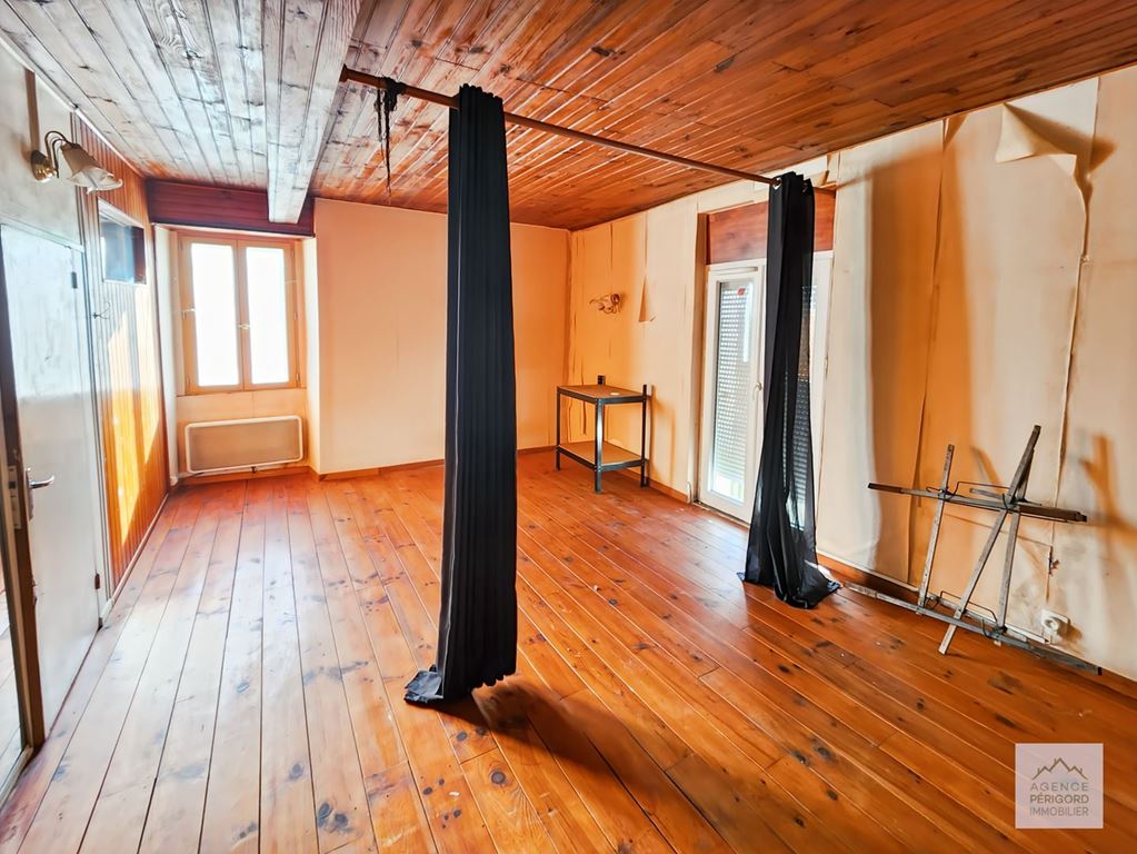 Maison de village ST LOUIS EN L'ISLE (24400) AGENCE PERIGORD IMMOBILIER