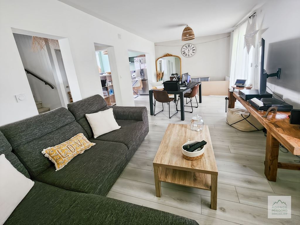 Maison de village ST LEON SUR L'ISLE (24110) AGENCE PERIGORD IMMOBILIER