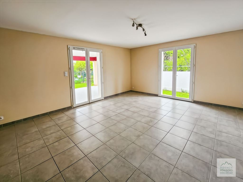 Maison Contemporaine NEUVIC (24190) AGENCE PERIGORD IMMOBILIER